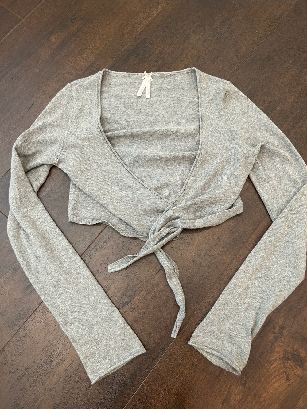 Abercrombie and Fitch gray sweater